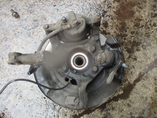 2014 GENUINE TOYOTA AURIS 1.4 TDI DIESEL FRONT LEFT PASSENGER SIDE HUB NSF - Image 4