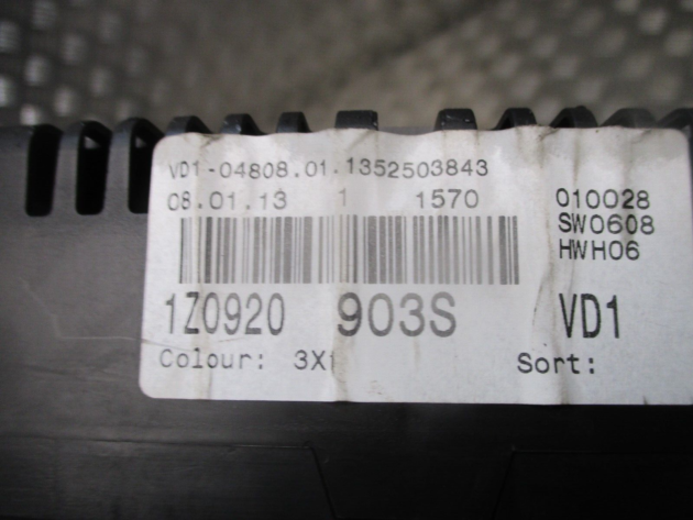 2012 GENUINE SKODA OCTAVIA SPEEDOMETER INSTRUMENT CLUSTER CLOCK 1Z0920903S - Image 3
