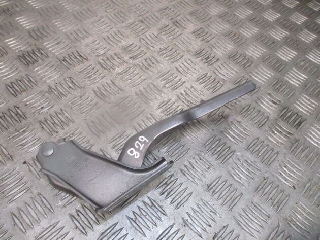 2016 GENUINE SEAT LEON FRONT RIGHT DRIVER SIDE BONNET HINGE 5F0823302B - Image 3