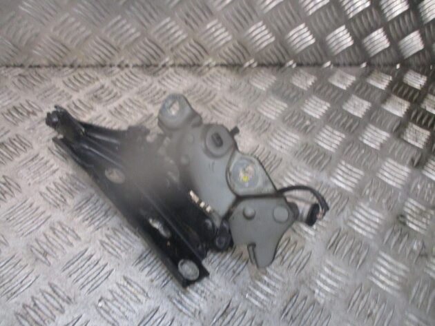 2013 GENUINE AUDI A3 8V FRONT LEFT PASSENGER SIDE BONNET HINGE 8V0823301