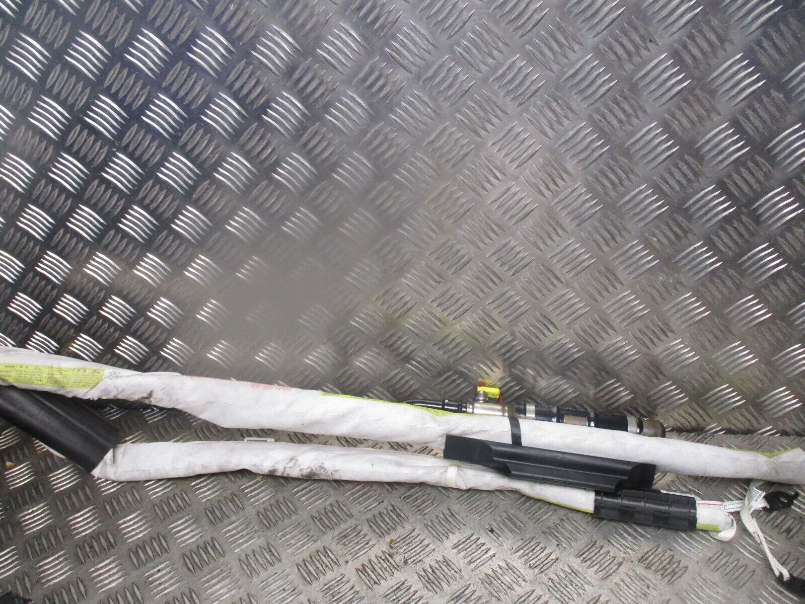 2013 GENUINE HYUNDAI IX35 FRONT RIGHT DRIVER SIDE CURTAIN ROOF BAG 850202Y000 - Image 2