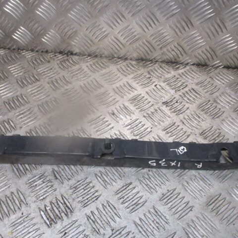 2013 GENUINE HYUNDAI IX35 REAR RIGHT DRIVER SIDE BUMPER MOUNT BRACKET 866142Y000