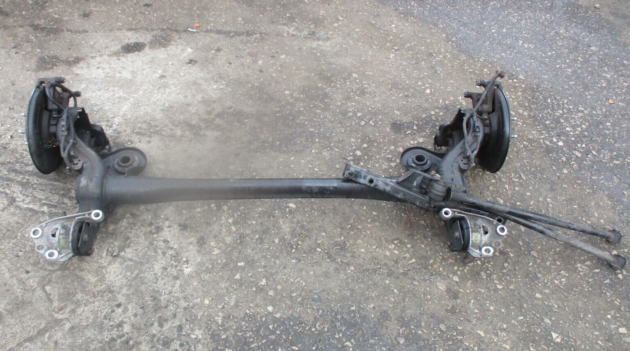 2017 GENUINE VAUXHALL ASTRA 1.6 DIESEL REAR AXLE