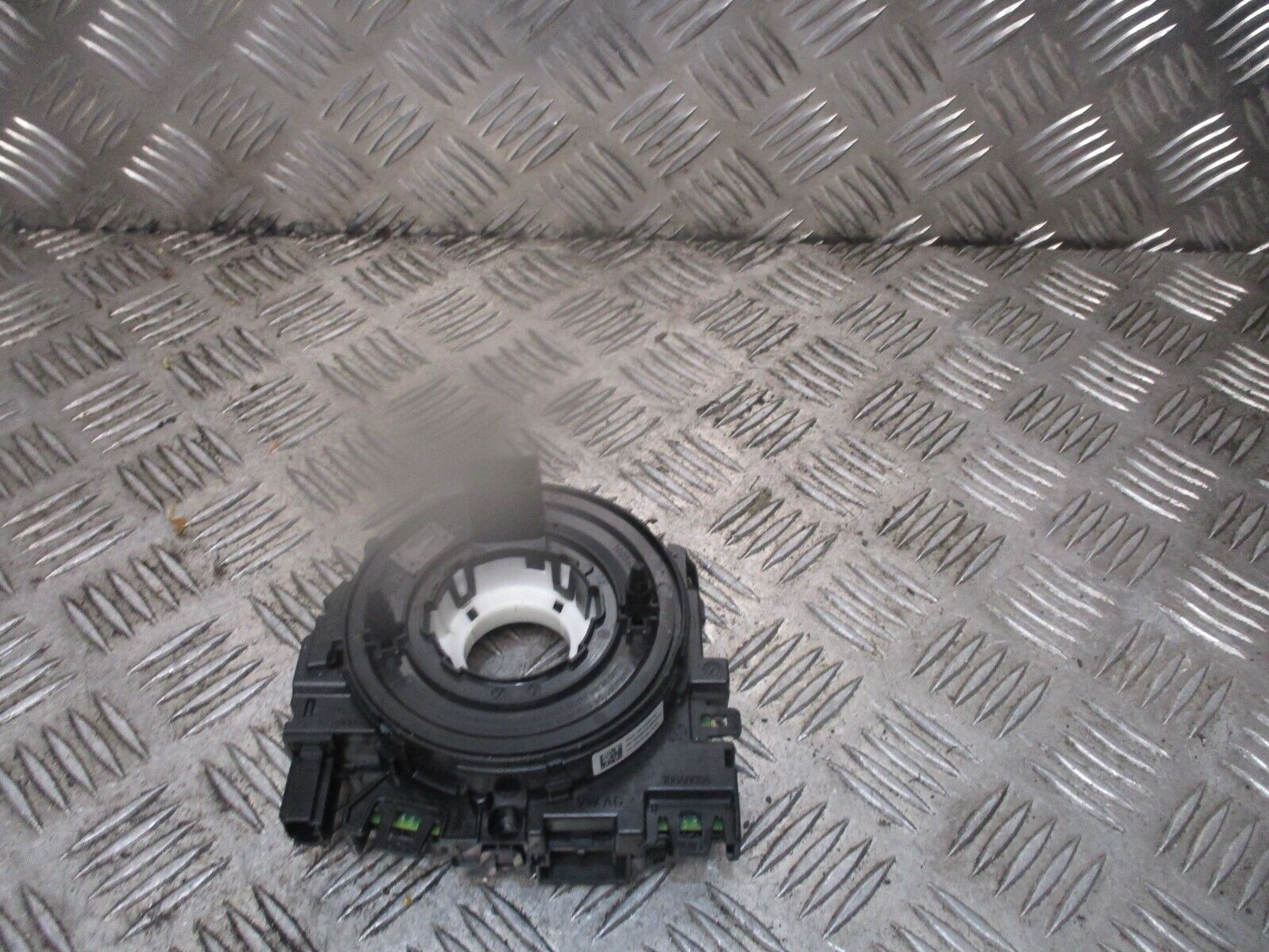 2015 GENUINE VW GOLF MK7 STEERING WHEEL SLIP RING CLOCK SQUIB 5Q0953549C