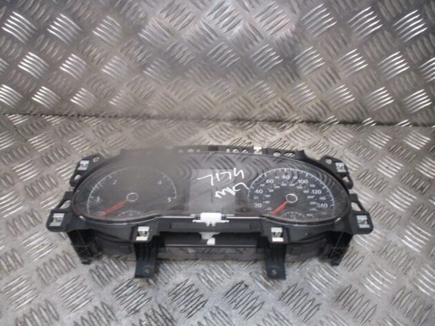2015 GENUINE VW GOLF MK7 SPEEDOMETER INSTRUMENT CLUSTER CLOCK 5G0920961A - Image 2