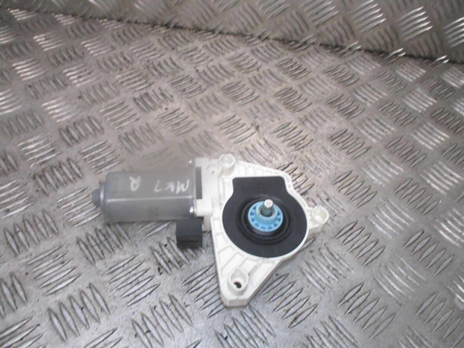 2015 GENUINE VW GOLF MK7 FRONT RIGHT DRIVER SIDE WINDOW MOTOR 5Q4959802B