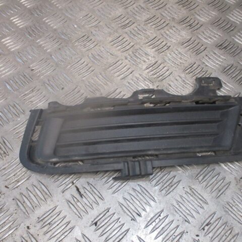 2014 GENUINE VW GOLF MK7 FRONT LEFT PASSENGER LOWER BUMPER GRILL 5G0853211D