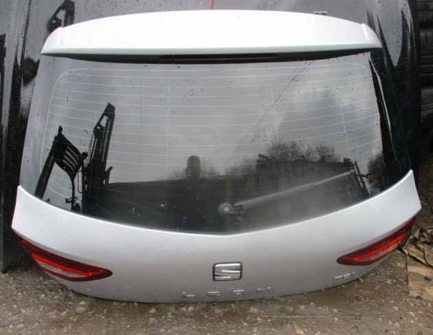 2013 GENUINE SEAT LEON HATCHBACK REAR BARE TAILGATE BOOTLID