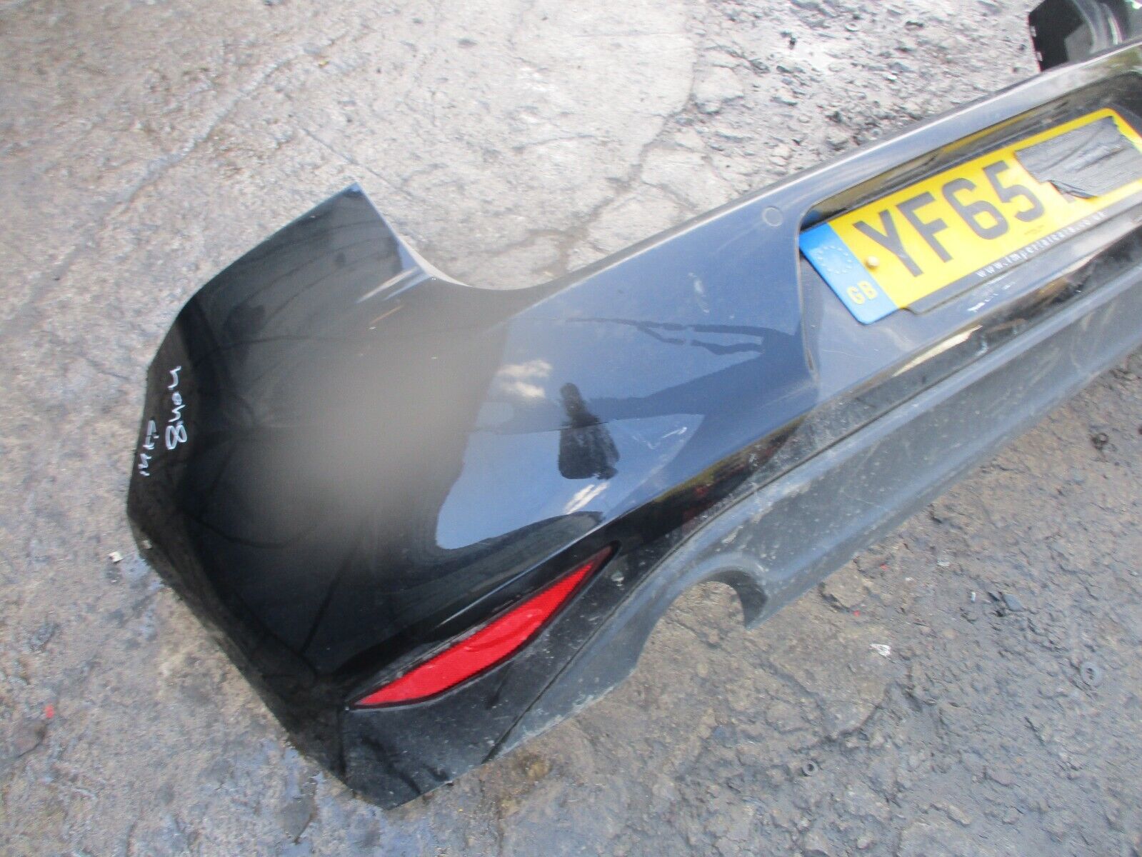 2015 GENUINE VW GOLF MK7 REAR COMPLETE BUMPER WITH SENSOR - Image 4