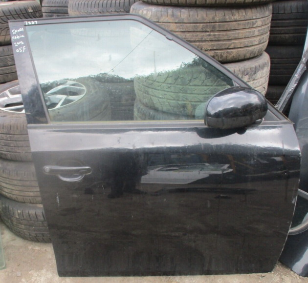 2012 GENUINE SKODA FABIA FRONT RIGHT DRIVER SIDE BARE SHELL DOOR OSF