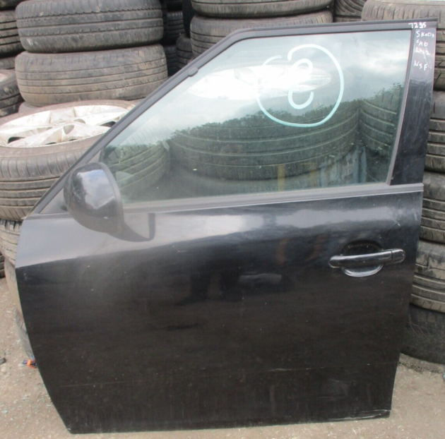 2012 GENUINE SKODA FABIA FRONT LEFT PASSENGER SIDE BARE SHELL DOOR