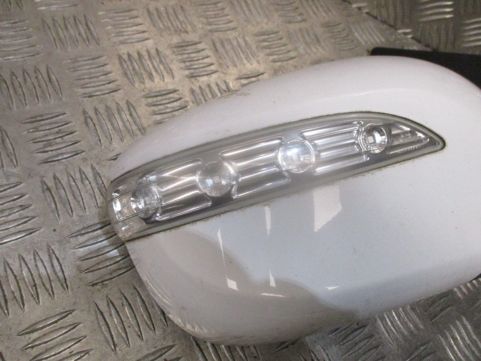 2015 GENUINE HYUNDAI IX35 FRONT RIGHT DRIVER SIDE DOOR WING MIRROR 876202Y970PYW - Image 3