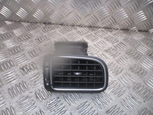 2012 GENUINE VW POLO 6R FRONT RIGHT DRIVER SIDE DASHBOARD AIRVENT 6RF819704A - Image 2