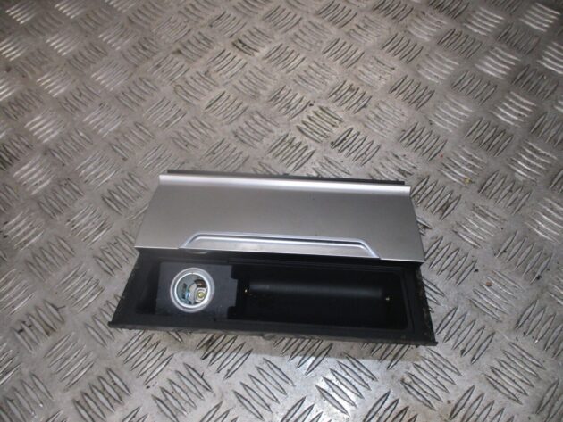 2015 GENUINE VW PASSAT B8 STORAGE COMPARTMENT CENTRE CONSOLE 3G2863284 - Image 2