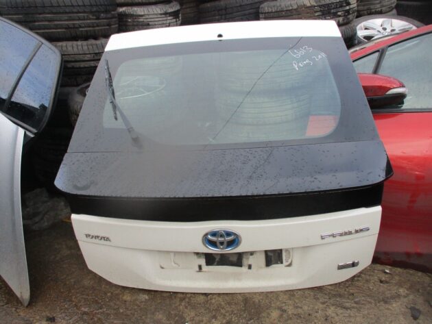 2011 GENUINE TOYOTA PRIUS REAR BARE TAILGATE BOOTLID - Image 2