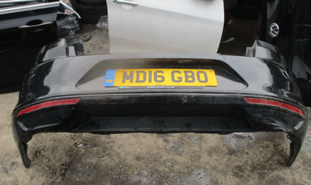 2016 GENUINE VW PASAAT B8 SALOON REAR BUMPER