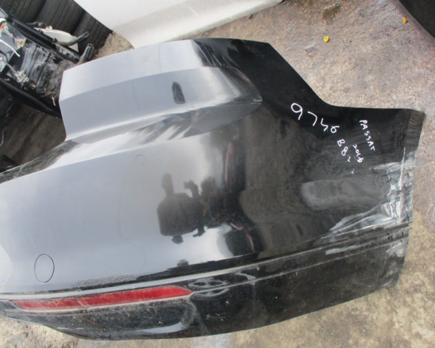 2016 GENUINE VW PASAAT B8 SALOON REAR BUMPER - Image 3