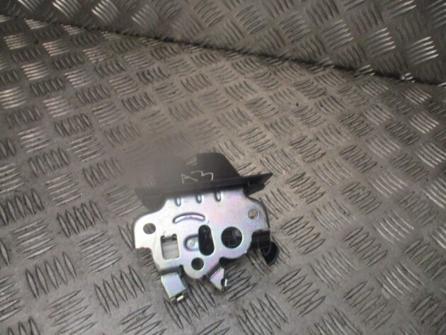 2015 GENUINE AUDI A1 REAR TAILGATE BOOTLID LOCK MECHANISM 8R0827505A - Image 3