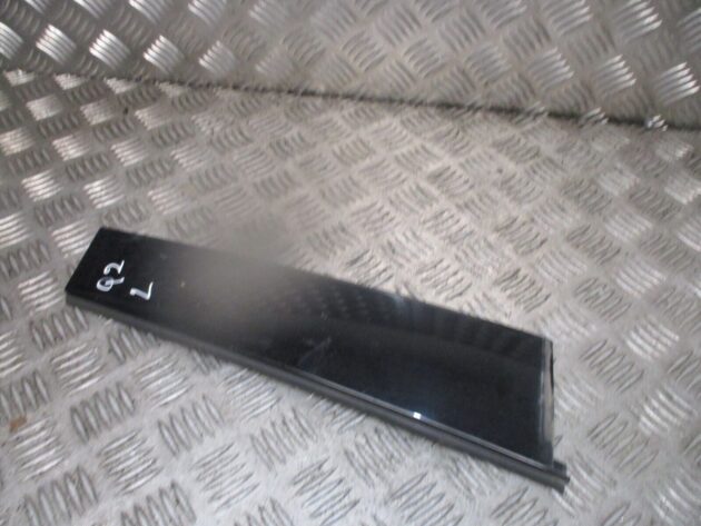 2019 GENUINE AUDI Q2 REAR LEFT PASSENGER SIDE DOOR B PILLAR TRIM 81A839901 - Image 2