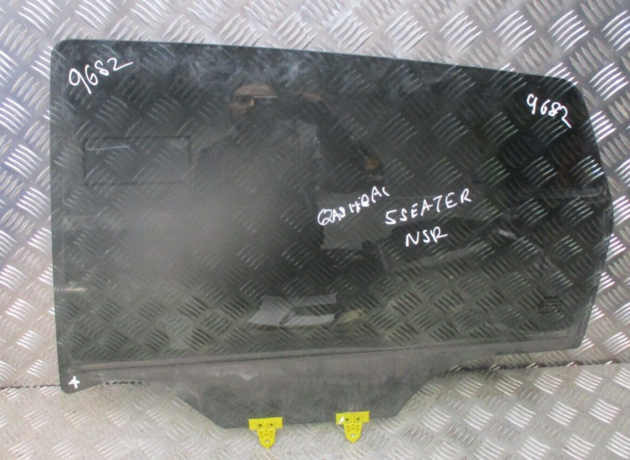 2012 GENUINE NISSAN QASHQAI 5 SEATER REAR LEFT PASSENGER SIDE DOOR WINDOW GLASS