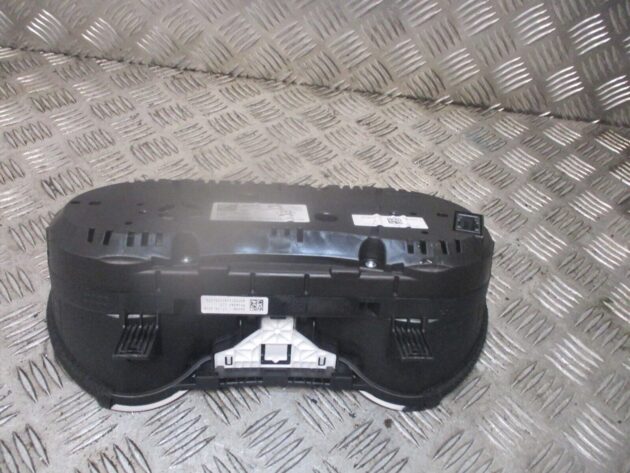 2014 GENUINE AUDI A3 8V SPEEDOMETER INSTRUMRNT CLUSTER CLOCK 8V0920971E - Image 2
