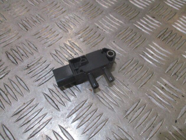 2012 GENUIEN VW AUDI SEAT SKODA DPF PRESSURE SENSOR 03L906051B - Image 3