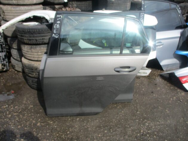 2016 GENUINE VW GOLF R 7.5 PASSENGER LEFT SIDE REAR BARE DOOR MINT CONDITION - Image 2
