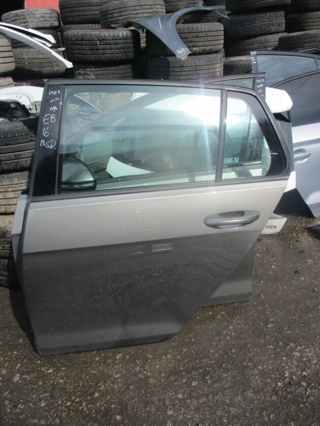 2016 GENUINE VW GOLF R 7.5 PASSENGER LEFT SIDE REAR BARE DOOR MINT CONDITION - Image 3