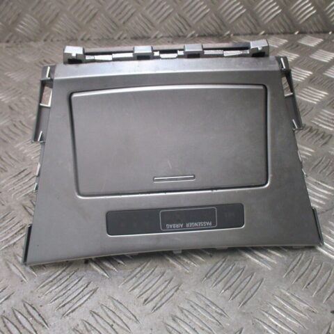 2014 GENUINE TOYOTA AVENSIS DASHBOARD ASHTRAY 58804-05190