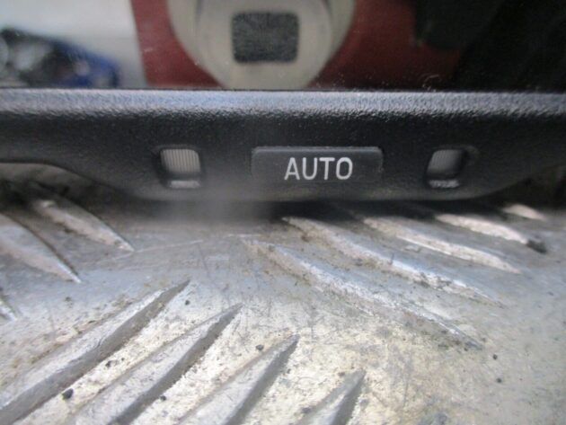 2014 GENUINE TOYOTA AVENSIS INTERIOR REAR VIEW MIRROR AUTO DIMMING 87810-0W810 - Image 2