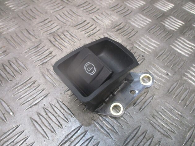 2014 GENUINE TOYOTA AVENSIS ELECTRIC HANDBRAKE SWITCH BUTTON 84390-05020