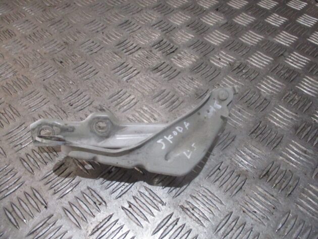 2016 GENUINE SKODA OCTAVIA LEFT PASSENGER SIDE BONNET HINGE 5E0823301