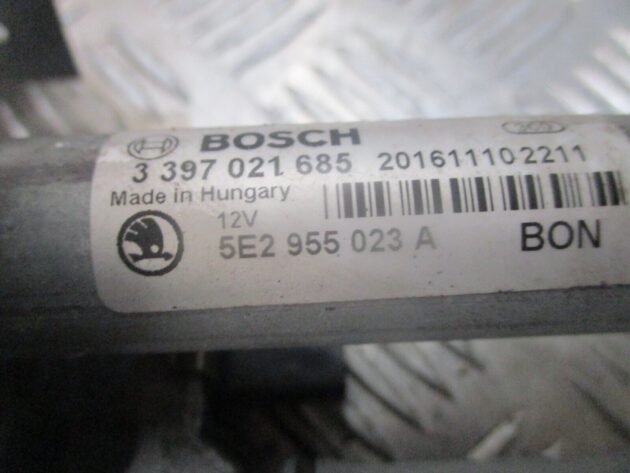 2016 GENUINE SKODA OCTAVIA FRONT WINDSCREEN WIPER MOTOR LINKAGE 5E2955023A - Image 2