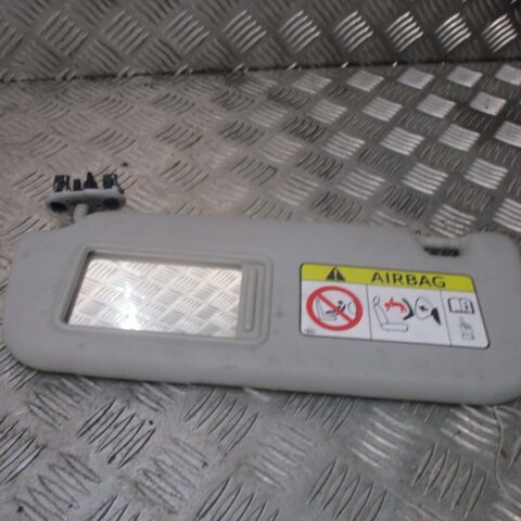 2014 GENUINE TOYOTA AVENSIS FRONT LEFT PASSENEGER SIDE SUNVISOR NSF