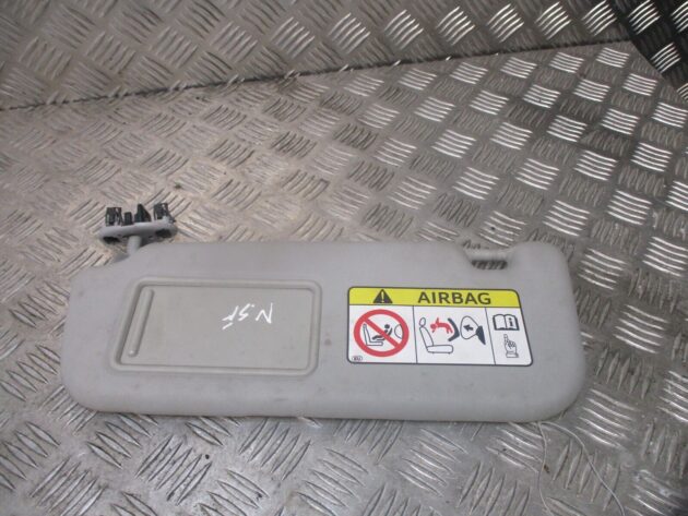 2014 GENUINE TOYOTA AVENSIS FRONT LEFT PASSENEGER SIDE SUNVISOR NSF - Image 2
