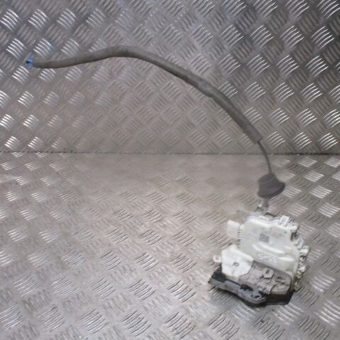 2015 GENUINE AUDI A4 FRONT LEFT PASSENGER SIDE DOOR LOCK MECHANISM 8J2837015E