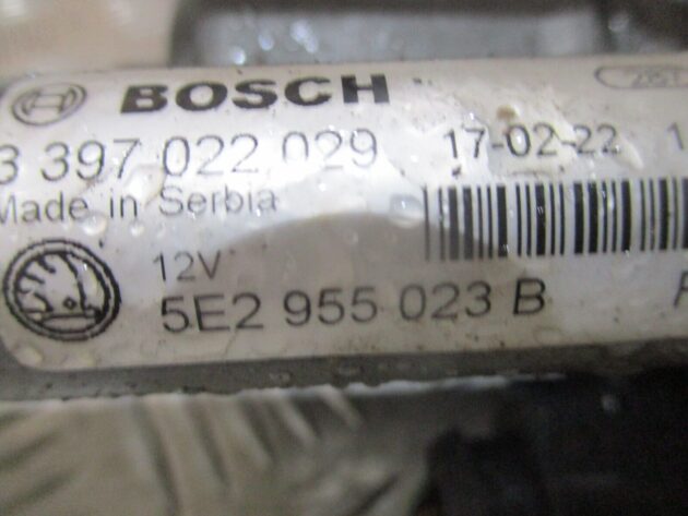 2017 GENUINE SKODA OCTAVIA FRONT WINDSCREEN WIPER MOTOR 5E2955023B - Image 2