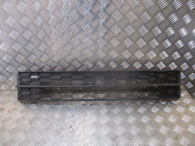 2017 GENUINE SKODA OCTAVIA FRONT BUMPER LOWER CENTRE GRILLE 5E0853677LE