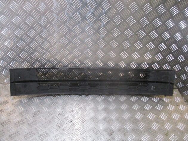 2017 GENUINE SKODA OCTAVIA FRONT BUMPER LOWER CENTRE GRILLE 5E0853677LE - Image 3