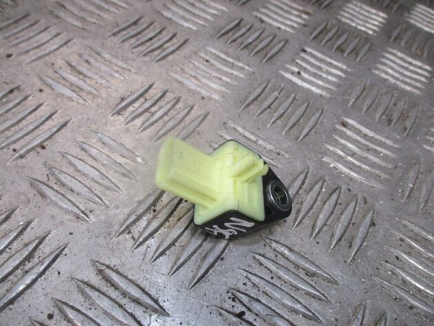 2020 GENUINE TOYOTA CHR BAG CRASH IMPACT SENSOR 89831-F4010 - Image 3