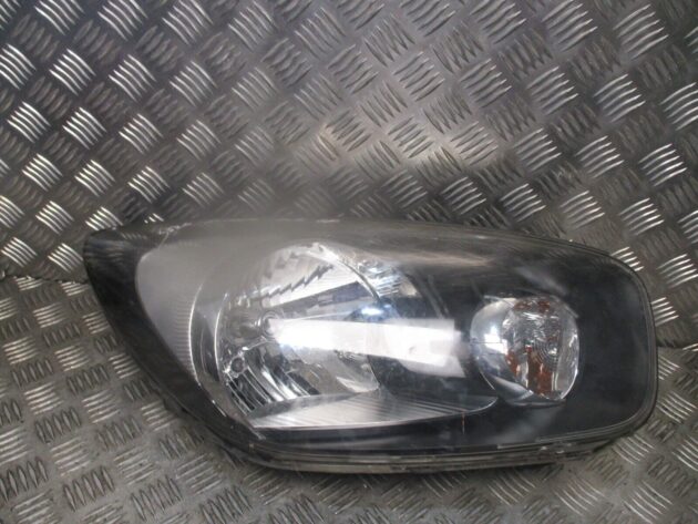 2013 GENUINE KIA PICANTO FRONT RIGHT DRIVER SIDE HEADLIGHT LAMP