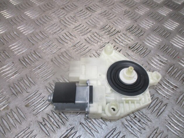 2016 VW PASSAT B8 ESTATE REAR RIGHT DRIVER SIDE WINDOW MOTOR 5Q4959811