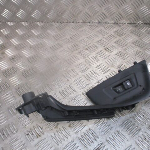 2016 VW PASSAT B8 ESTATE REAR RIGHT DRIVER SIDE WINDOW SWITCH