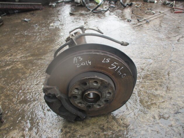 2014 GENUINE AUDI A3 8V 1.6 TDI FRONT LEFT PASSENGER SIDE HUB - Image 2