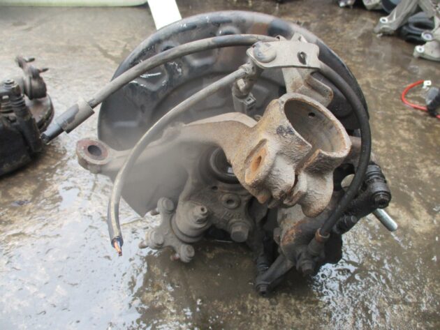 2014 GENUINE AUDI A3 8V 1.6 TDI FRONT LEFT PASSENGER SIDE HUB - Image 3