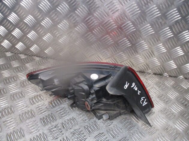 2017 AUDI A3 8V HATCHBACK REAR RIGHT DRIVER SIDE TAILLIGHT LAMP 8V4945070 OEM - Image 3