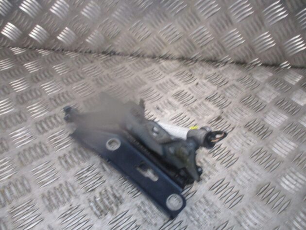 2017 GENUINE AUDI A3 8V FRONT LEFT PASSENGER SIDE BONNET HINGE 8V0823301F