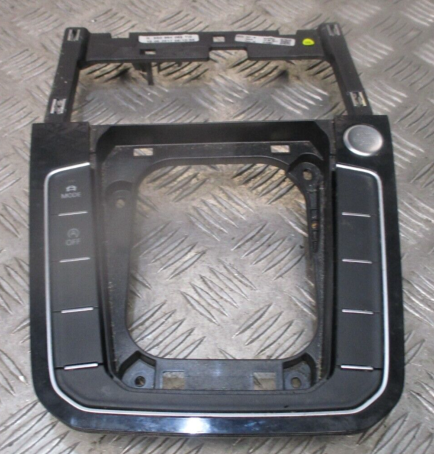 2017 GENUINE VW PASSAT B8 GEAR STICK SURROUND TRIM 3G2864263