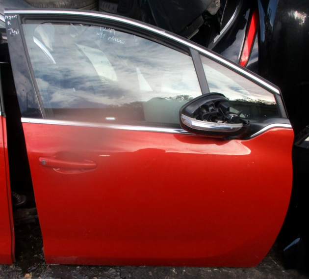 2016 GENUINE PEUGEOT 208 FRONT RIGHT DRIVER SIDE BARE SHELL DOOR OSF