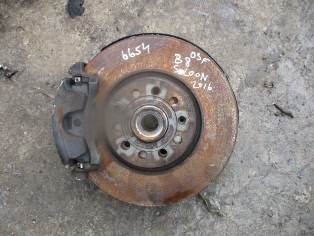 2016 GENUINE VW PASSAT B8 SALOON 2.0TDI FRONT RIGHT DRIVER SIDE HUB - Image 2